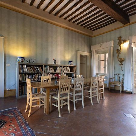 Il Casale Di Villa Rossi Лука Екстериор снимка