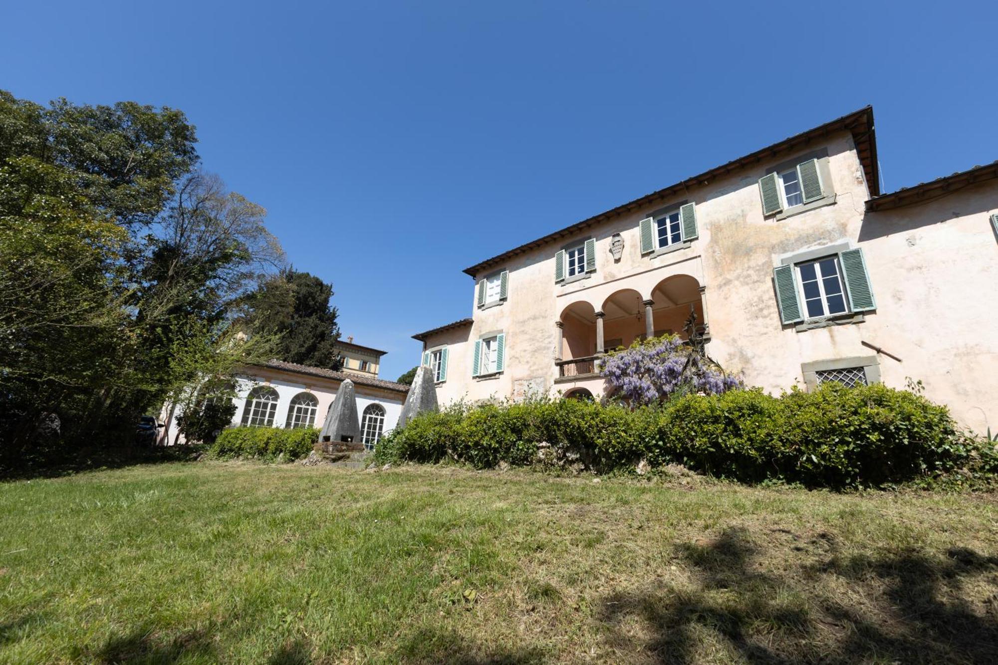 Il Casale Di Villa Rossi Лука Екстериор снимка