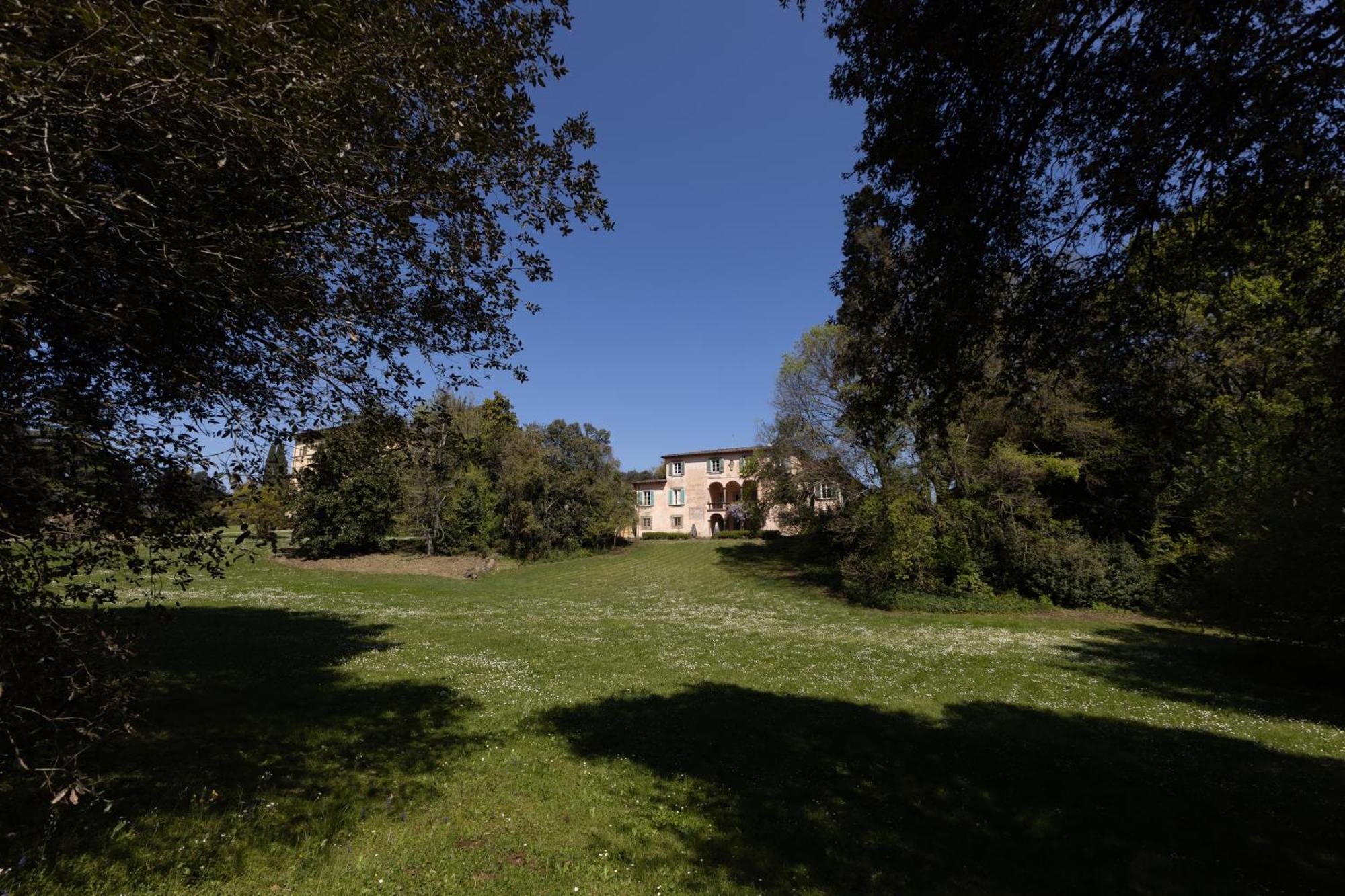 Il Casale Di Villa Rossi Лука Екстериор снимка